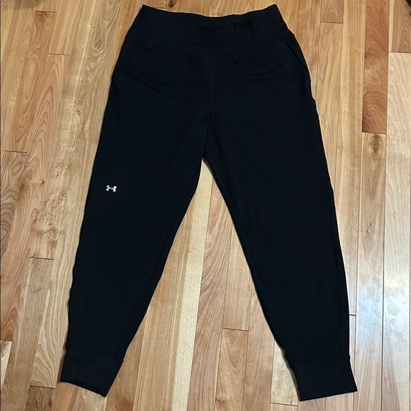 Under Armour Black Athletic Pants - Picture 1 of 3